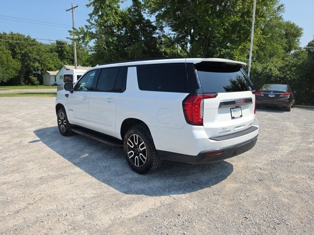 2021 GMC Yukon XL AT4