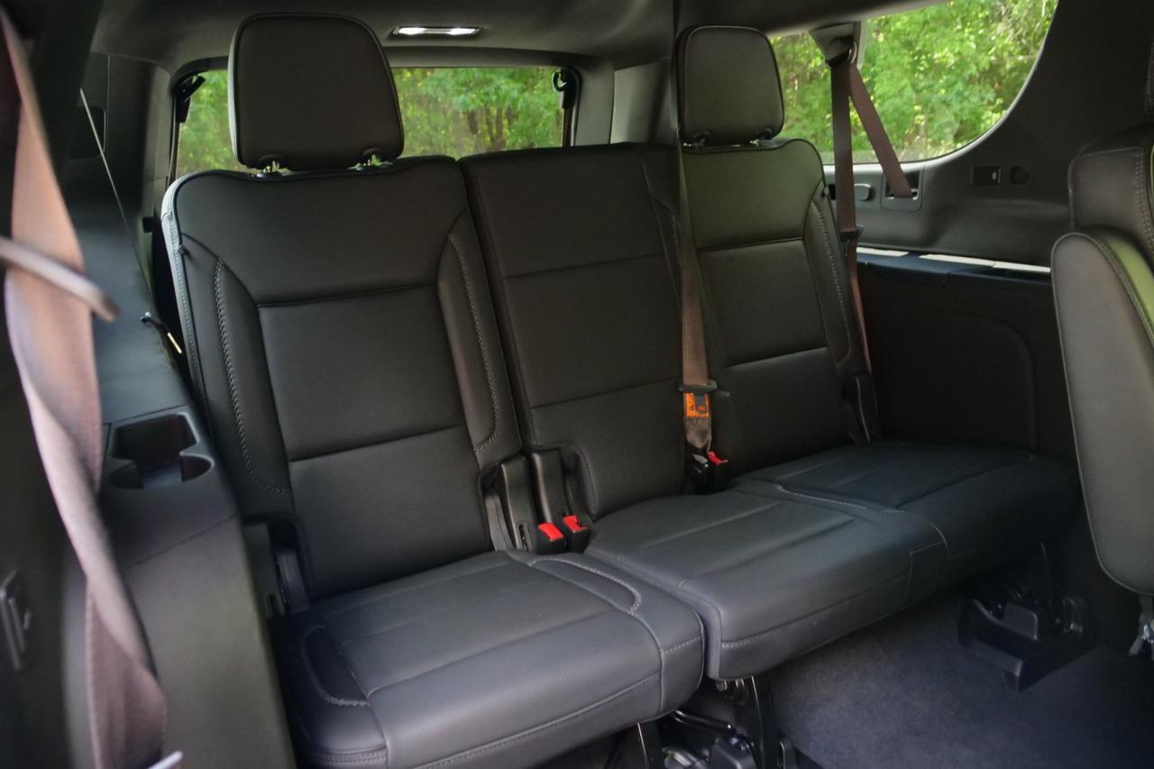 2021 GMC Yukon XL Denali / 4WD / Ultimate Package / Rear Entertainment! High Point NC