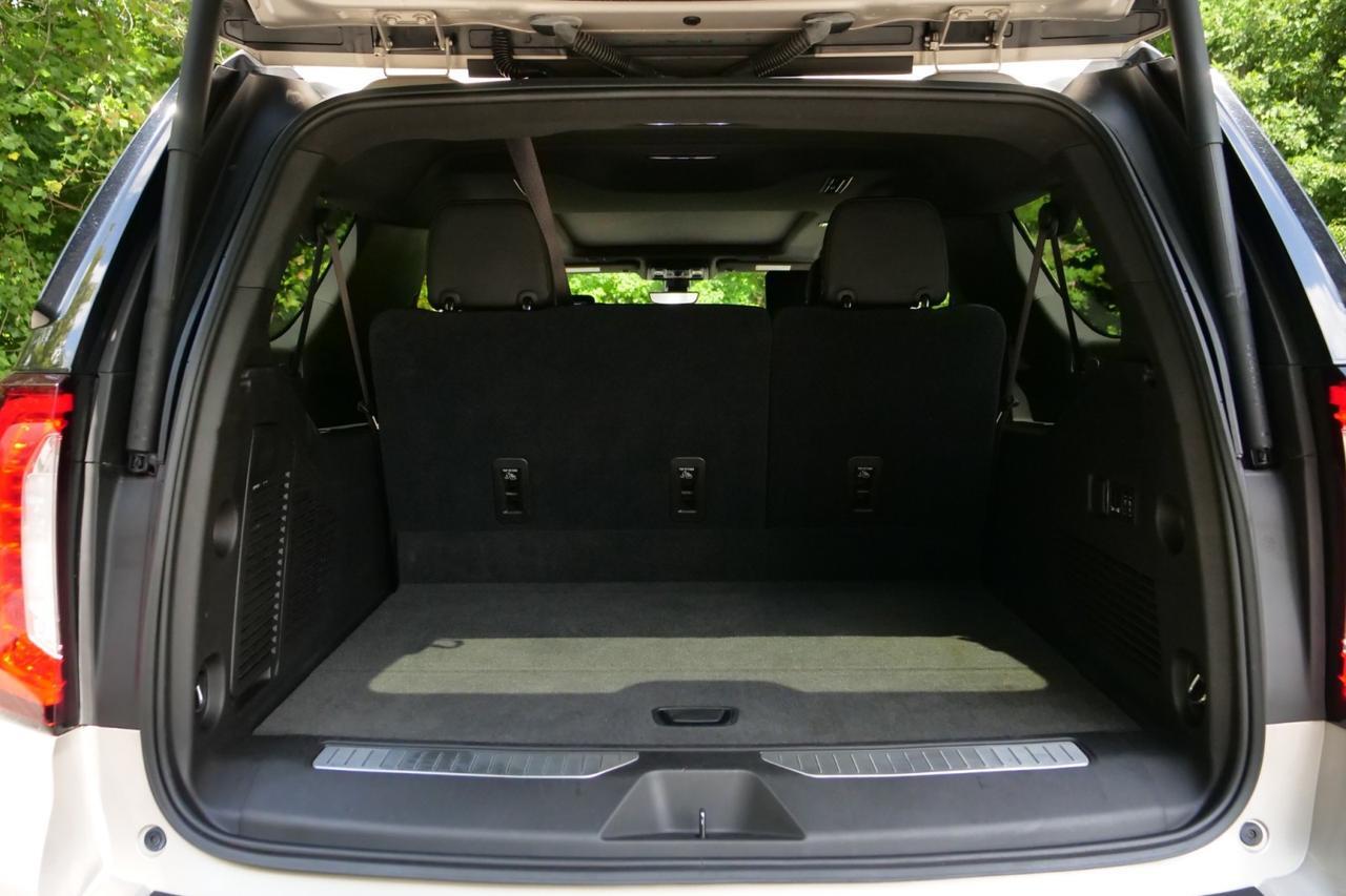 2021 GMC Yukon XL Denali / 4WD / Ultimate Package / Rear Entertainment! Lincolnton NC
