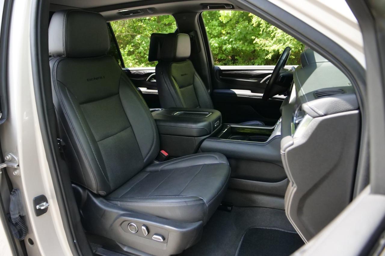 2021 GMC Yukon XL Denali / 4WD / Ultimate Package / Rear Entertainment! Lincolnton NC