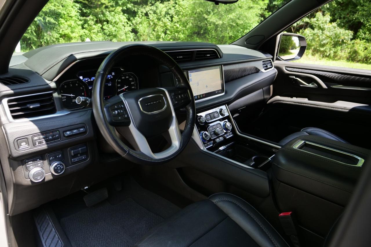 2021 GMC Yukon XL Denali / 4WD / Ultimate Package / Rear Entertainment! Lincolnton NC