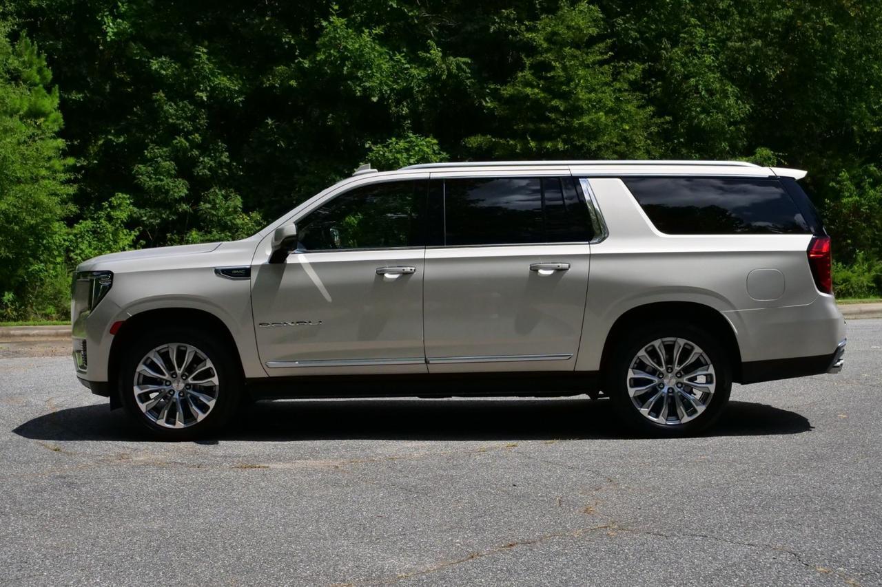 2021 GMC Yukon XL Denali / 4WD / Ultimate Package / Rear Entertainment! Lincolnton NC