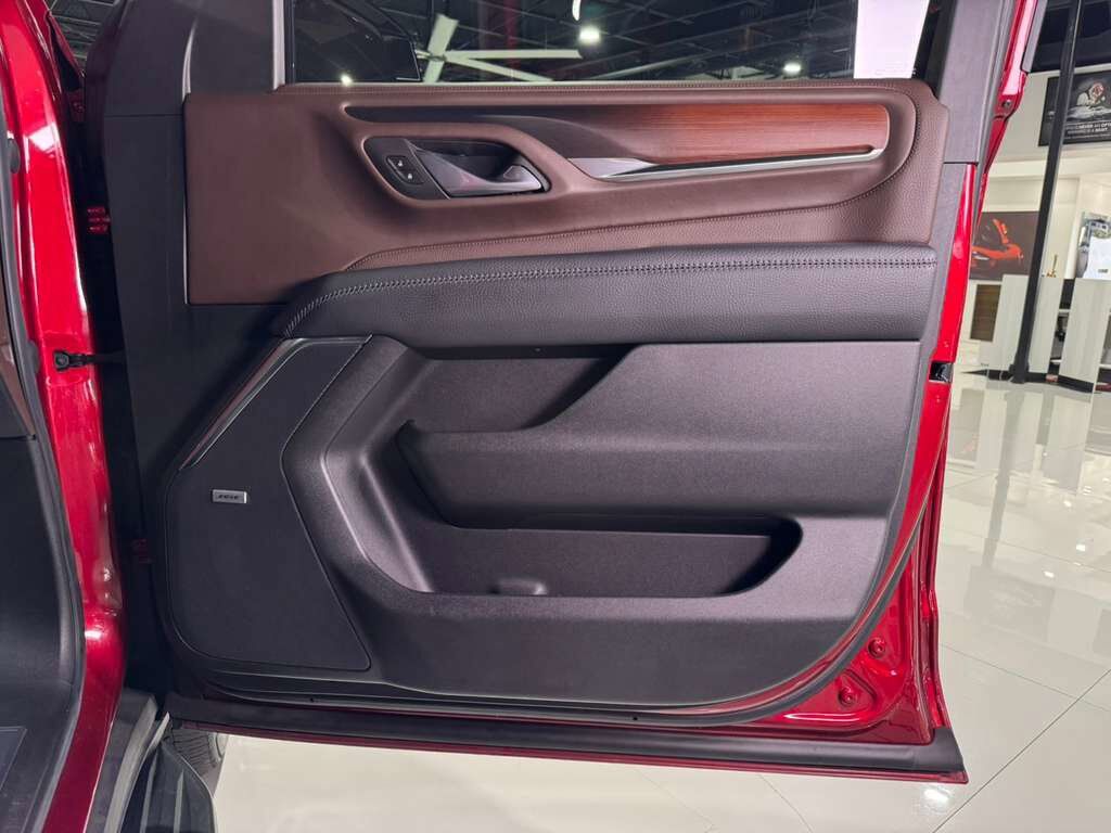 2021 GMC Yukon XL Denali Cayenne Red paint, Jet Black interior, rear entertainment system, Bose audio system AND MORE! Fort Lauderdale FL