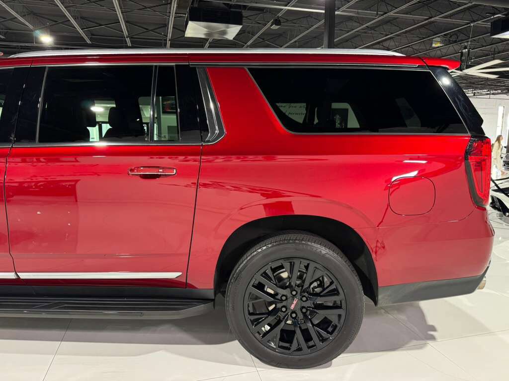 2021 GMC Yukon XL Denali Cayenne Red paint, Jet Black interior, rear entertainment system, Bose audio system AND MORE! Fort Lauderdale FL