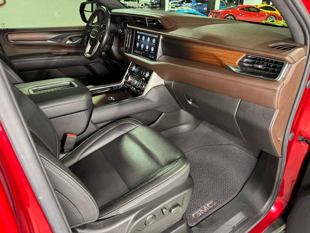 2021 GMC Yukon XL Denali Cayenne Red paint, Jet Black interior, rear entertainment system, Bose audio system AND MORE! Fort Lauderdale FL