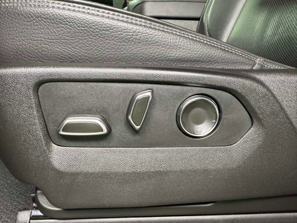 2021 GMC Yukon XL Denali Cayenne Red paint, Jet Black interior, rear entertainment system, Bose audio system AND MORE! Fort Lauderdale FL