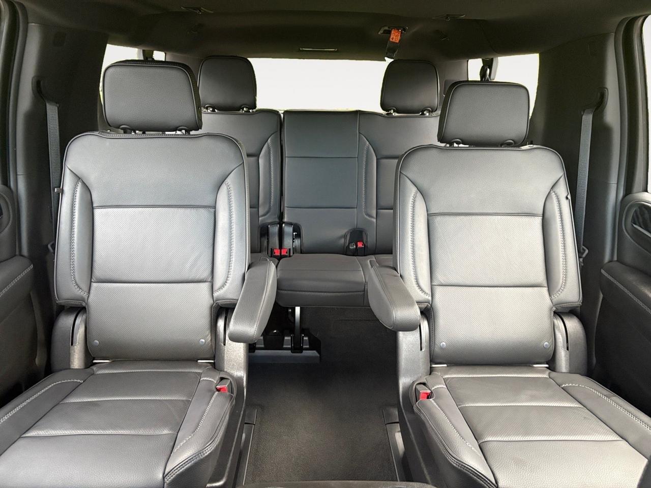 2021 GMC Yukon XL Denali, FORWARD COLLISION ALERT, BLIND SPOT MONITORING, HEADSUP DISPLAY, HANDS FREE LIFTGATE, HEATED & VENTILATED SEATS,360 BACKUP CAMERA, POWER RUNNING BOARDS, PANORAMIC SUNROOF, ONLY 1 OWNER, LOW MILES, GO BIG AND GO HOME IN THIS DENALI! Virginia Beach VA
