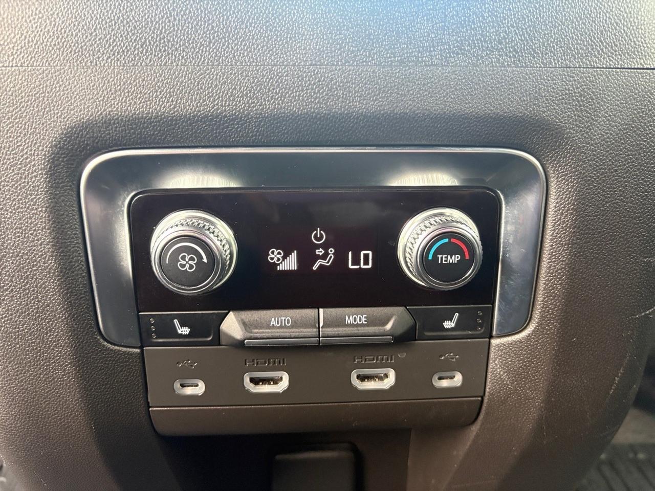 2021 GMC Yukon XL Denali, FORWARD COLLISION ALERT, BLIND SPOT MONITORING, HEADSUP DISPLAY, HANDS FREE LIFTGATE, HEATED & VENTILATED SEATS,360 BACKUP CAMERA, POWER RUNNING BOARDS, PANORAMIC SUNROOF, ONLY 1 OWNER, LOW MILES, GO BIG AND GO HOME IN THIS DENALI! Virginia Beach VA