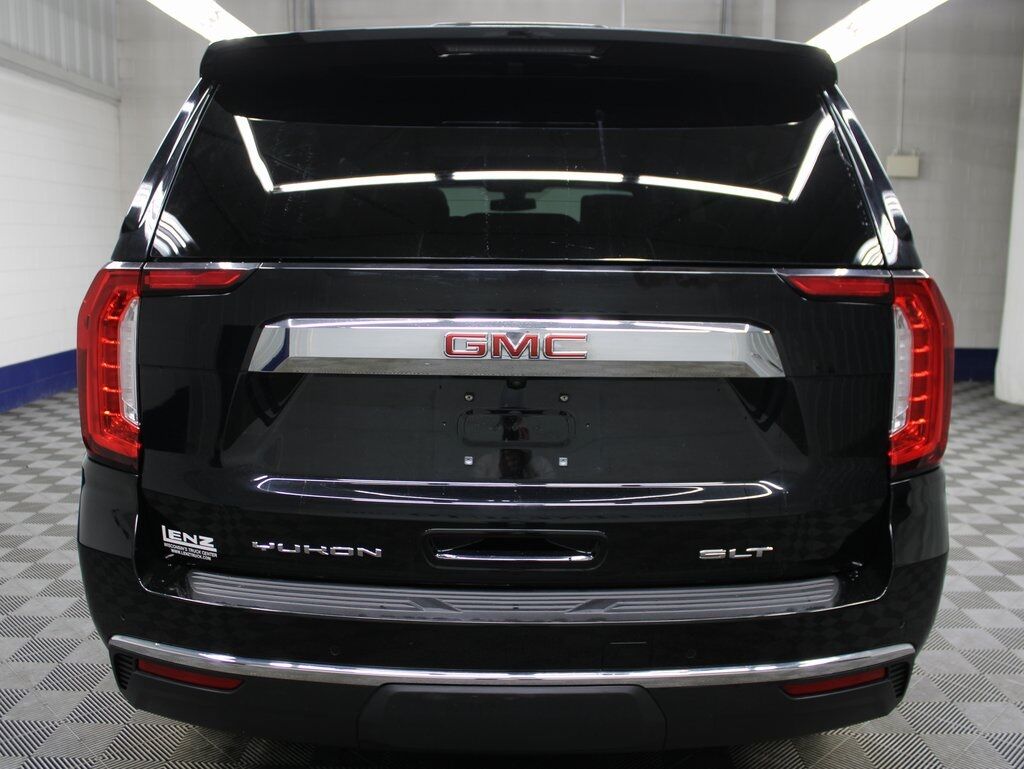 2021 GMC Yukon XL SLT 4WD 7 Passenger Fond du Lac WI