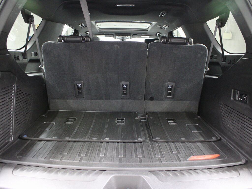 2021 GMC Yukon XL SLT 4WD 7 Passenger Fond du Lac WI
