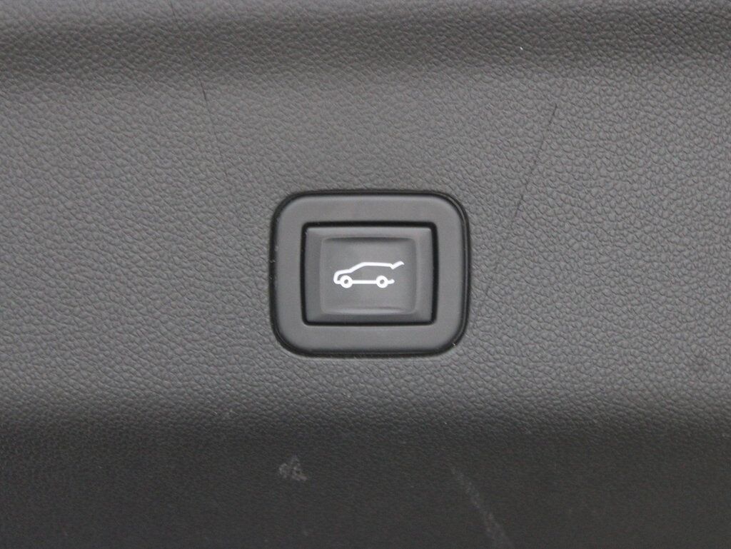2021 GMC Yukon XL SLT 4WD 7 Passenger Fond du Lac WI