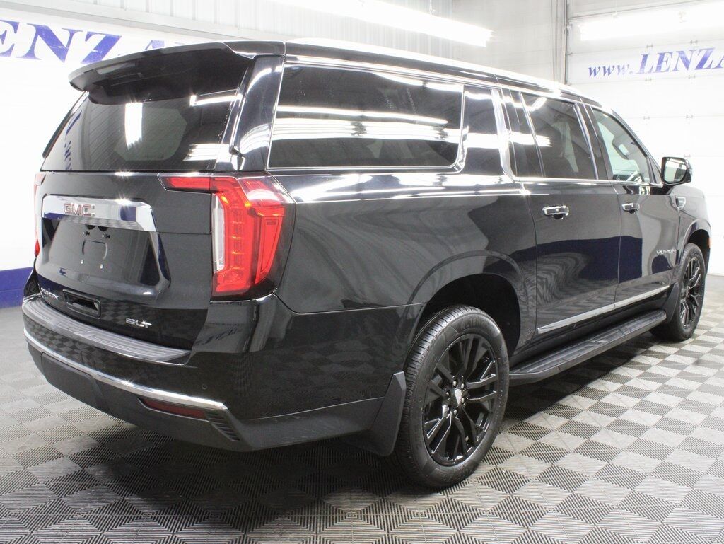 2021 GMC Yukon XL SLT 4WD 7 Passenger Fond du Lac WI