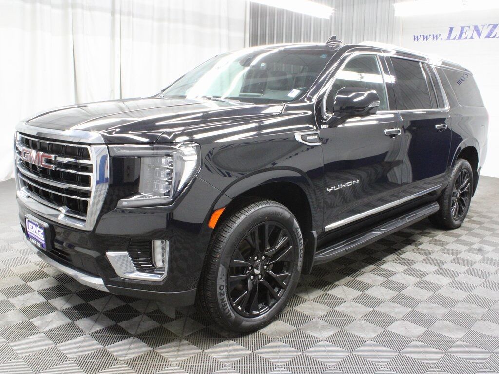2021 GMC Yukon XL SLT 4WD 7 Passenger Fond du Lac WI