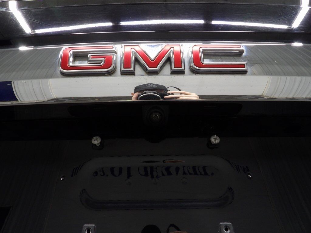 2021 GMC Yukon XL SLT 4WD 7 Passenger Fond du Lac WI