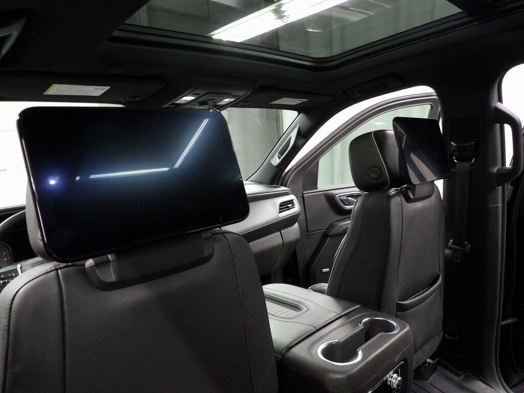 2021 GMC Yukon XL SLT 4WD 7 Passenger Fond du Lac WI