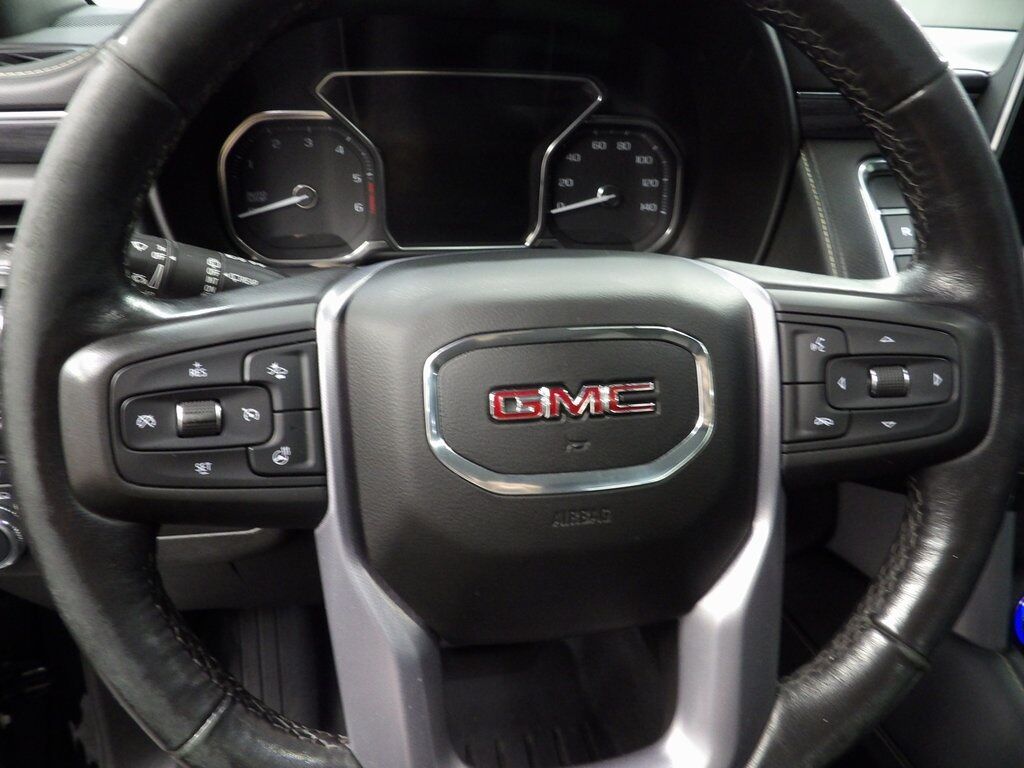 2021 GMC Yukon XL SLT 4WD 7 Passenger Fond du Lac WI