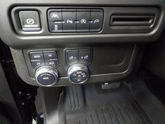 2021 GMC Yukon XL SLT 4WD 7 Passenger Fond du Lac WI