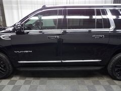 2021 GMC Yukon XL SLT 4WD 7 Passenger Fond du Lac WI