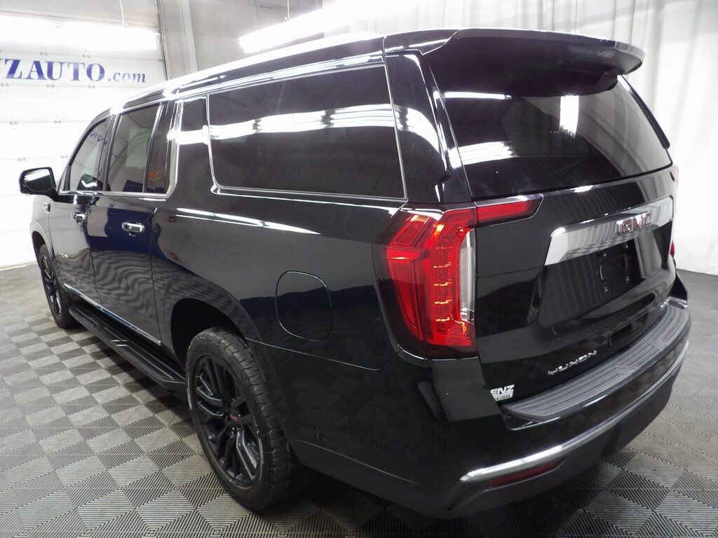 2021 GMC Yukon XL SLT 4WD 7 Passenger Fond du Lac WI
