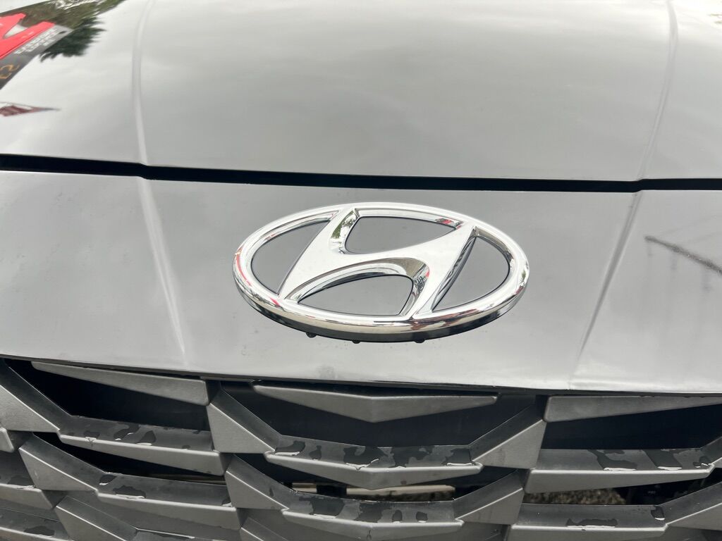 2021 HYUNDAI ELANTRA LIMITED Des Moines WA