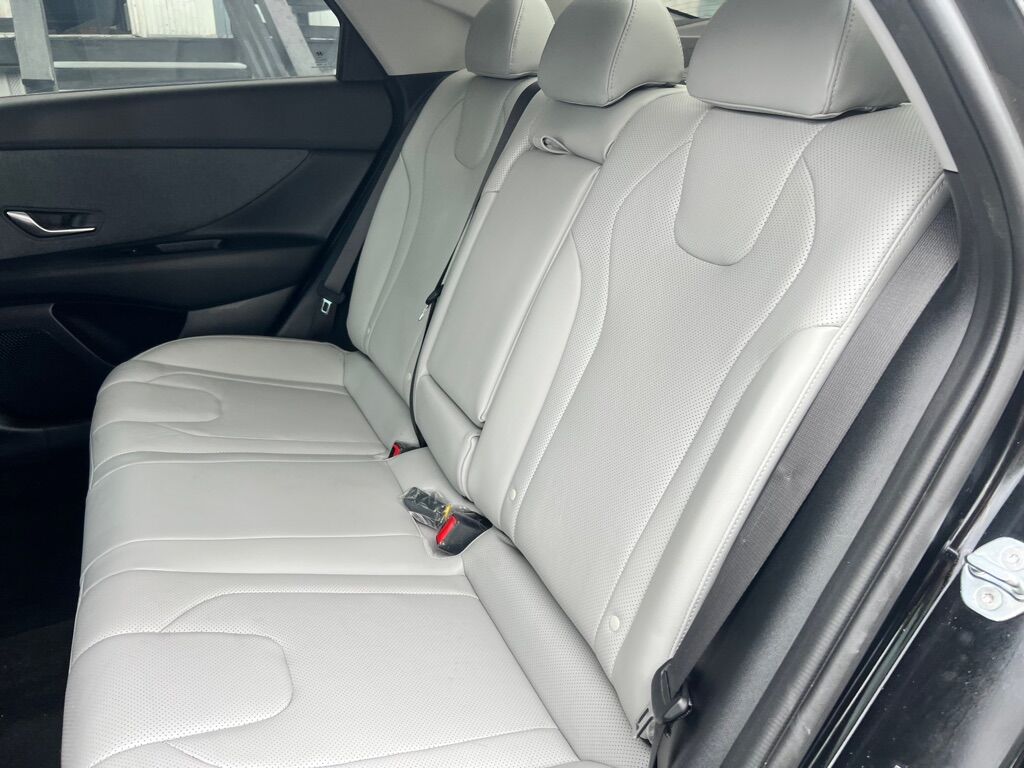 2021 HYUNDAI ELANTRA LIMITED Des Moines WA