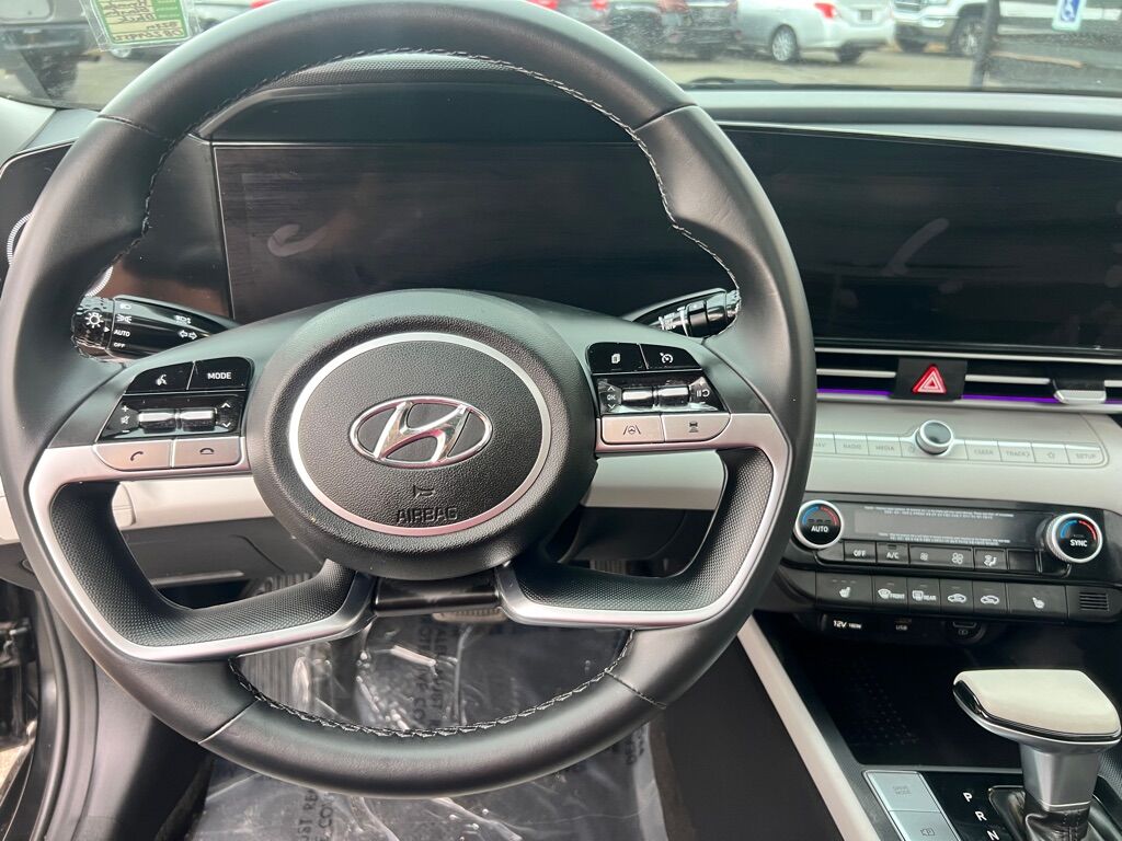 2021 HYUNDAI ELANTRA LIMITED Des Moines WA