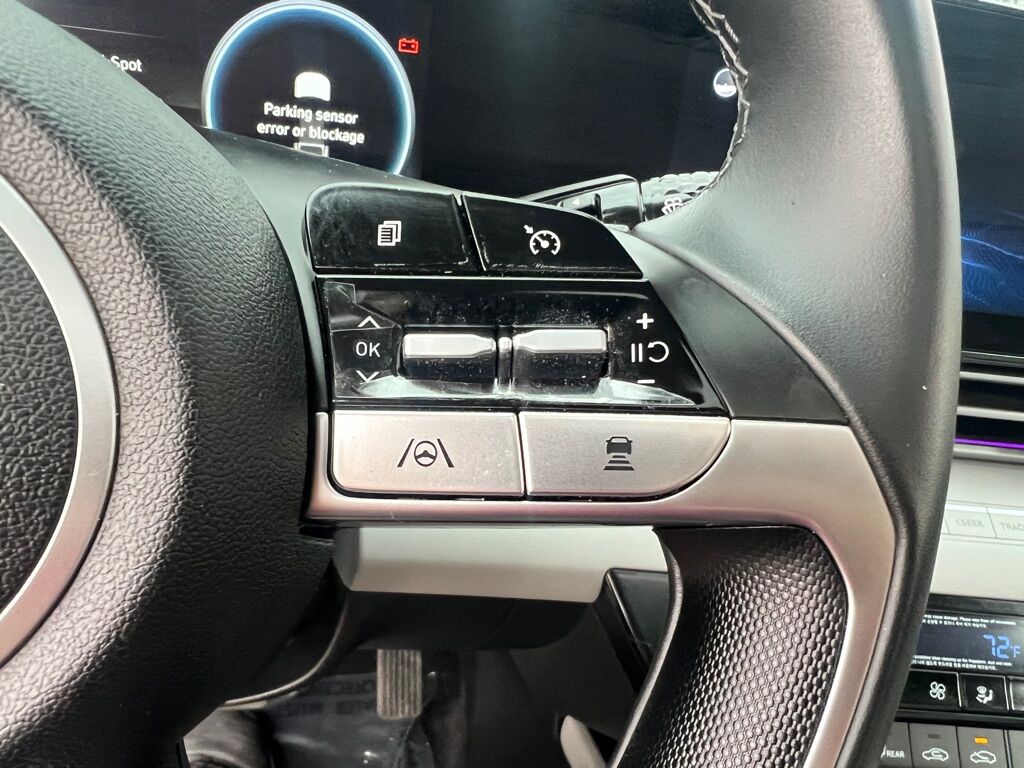 2021 HYUNDAI ELANTRA LIMITED Des Moines WA