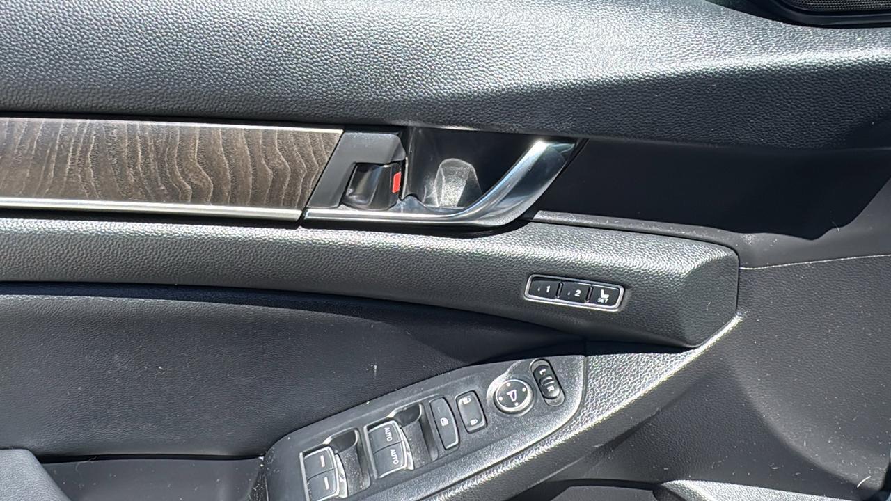 2021 Honda Accord Sedan Touring  Selma TX