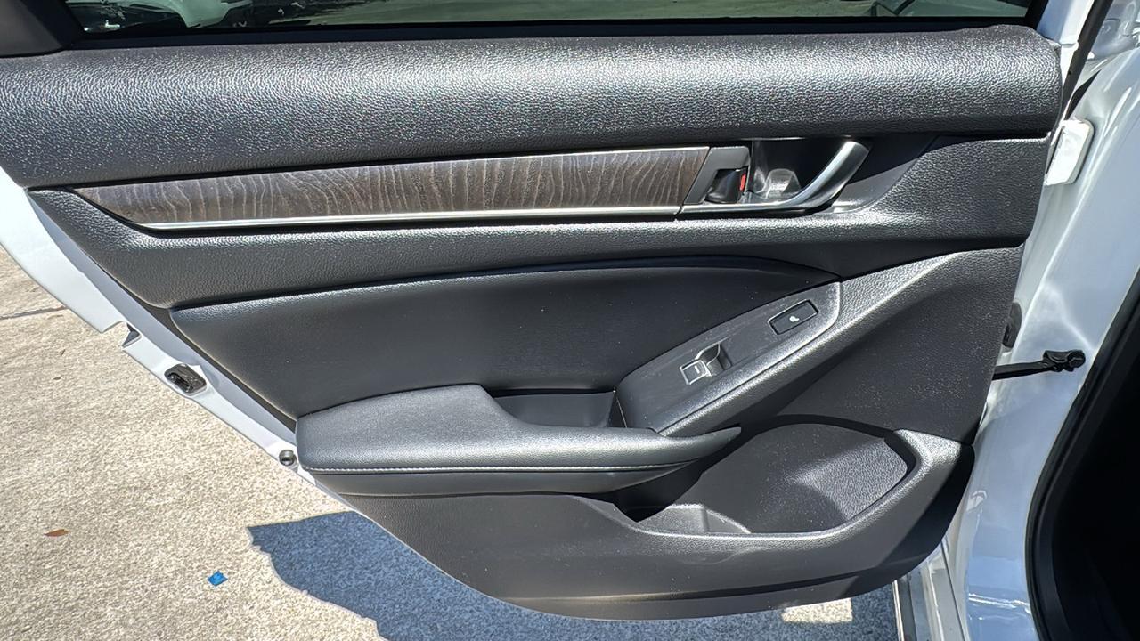 2021 Honda Accord Sedan Touring  Selma TX