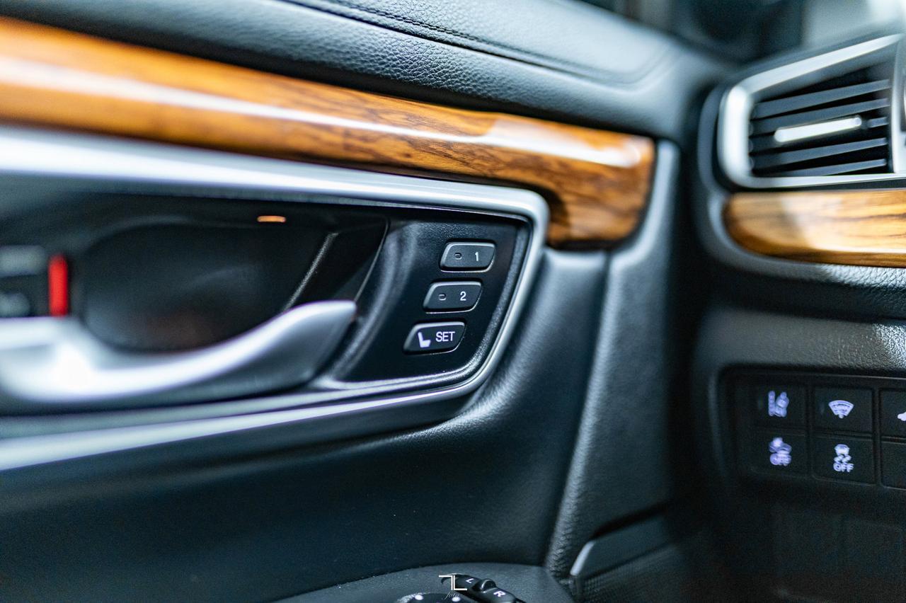 2021 Honda CR-V AWD Touring Leather Roof Nav BCam Red Deer AB