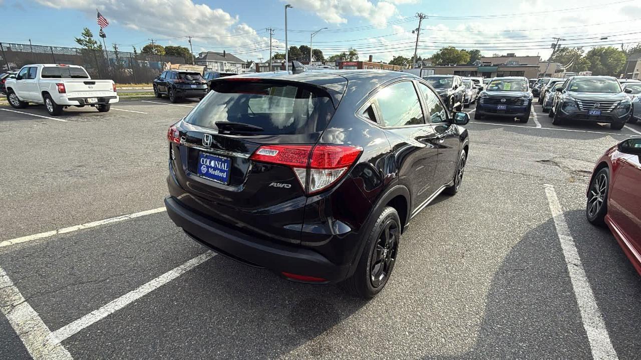 2021 Honda HR-V LX photo 4