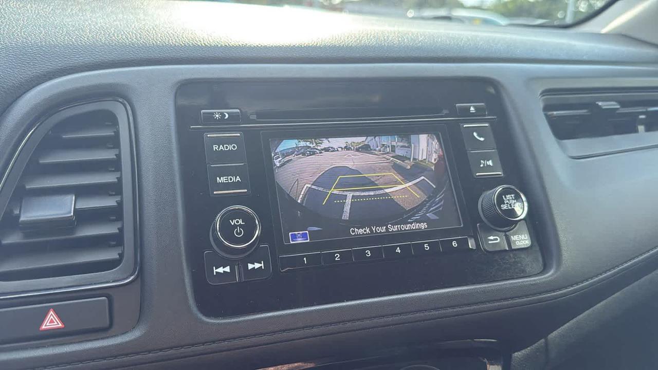 2021 Honda HR-V LX photo 15
