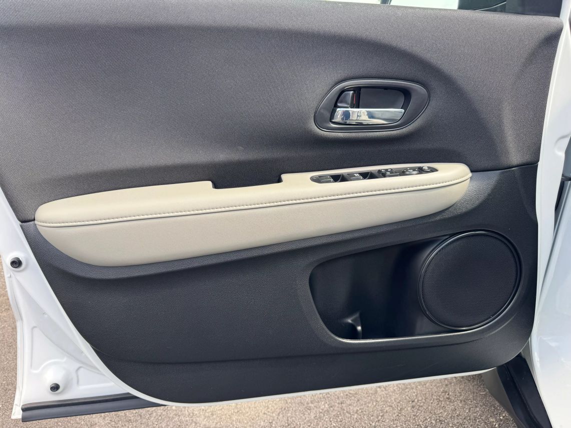 2021 Honda HR-V LX Sport Utility 4D