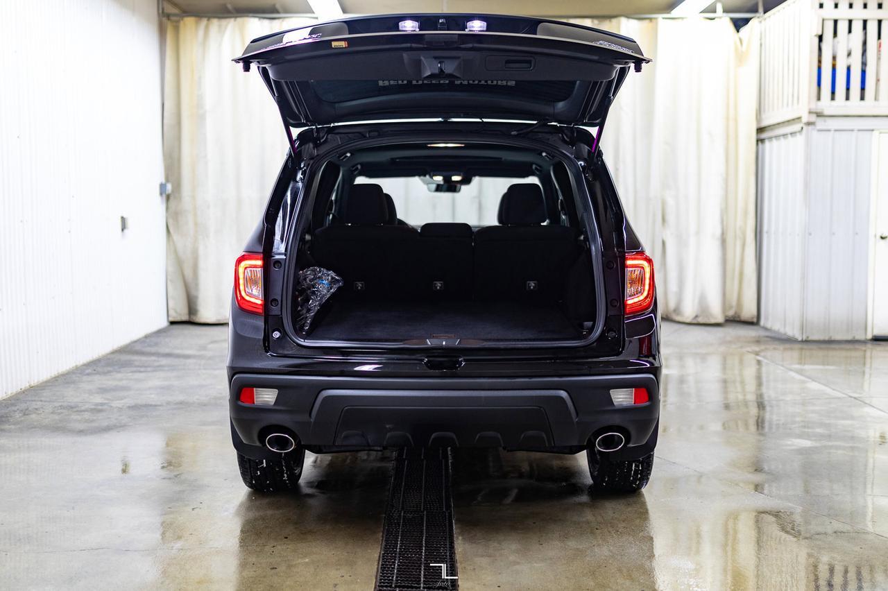 2021 Honda Passport AWD Sport Roof BCam Red Deer AB