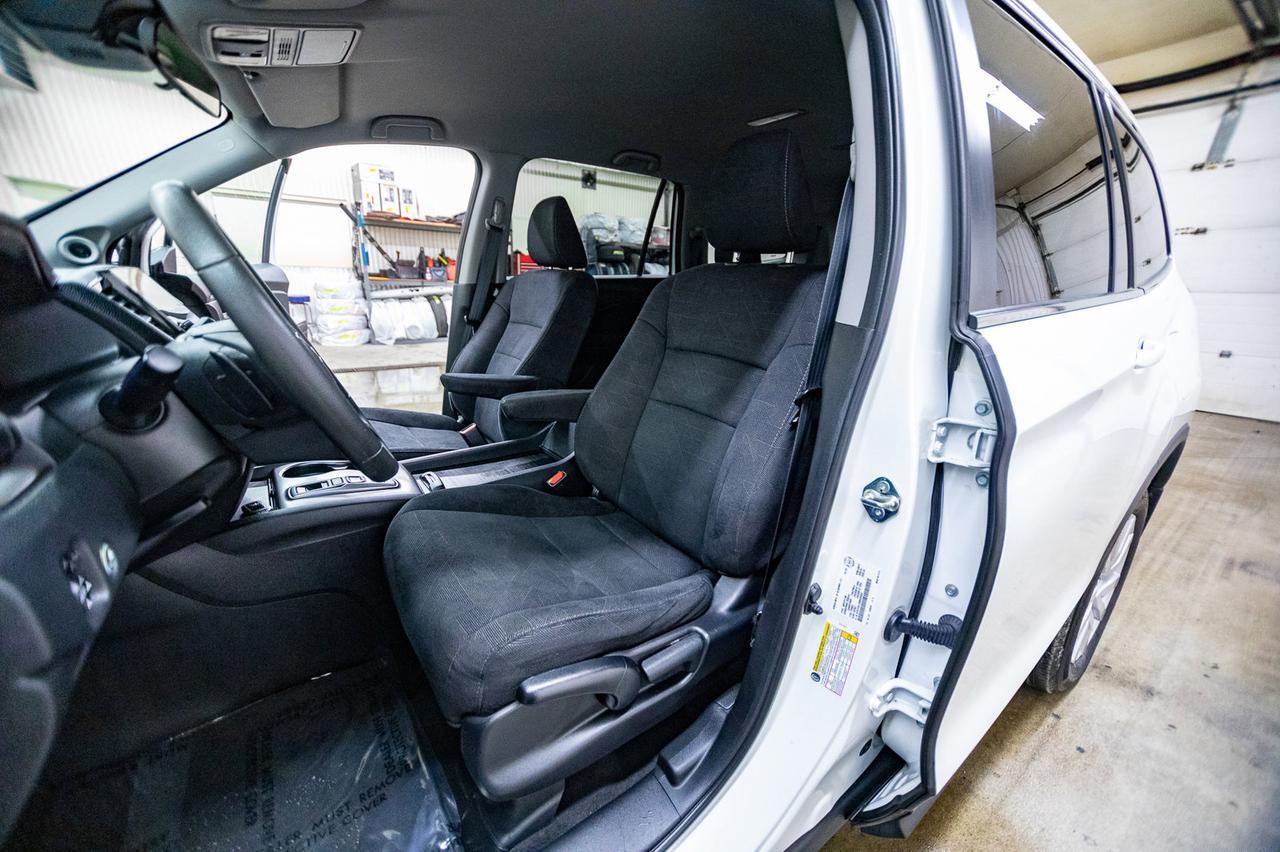 2021 Honda Pilot AWD LX BCam 3rd Row Red Deer AB