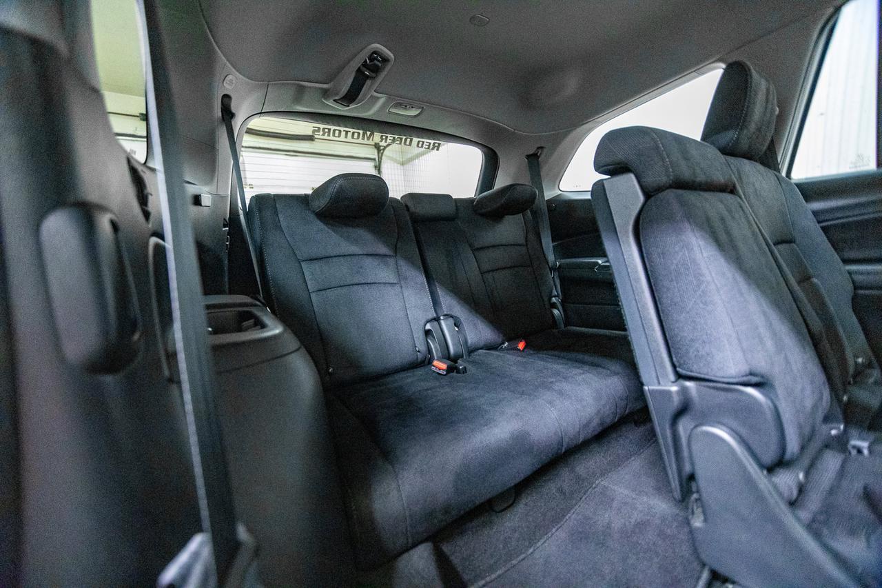 2021 Honda Pilot AWD LX BCam 3rd Row Red Deer AB