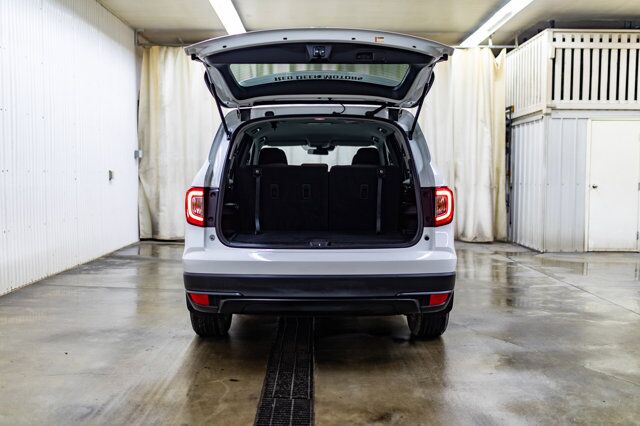 2021 Honda Pilot AWD LX BCam 3rd Row Red Deer AB