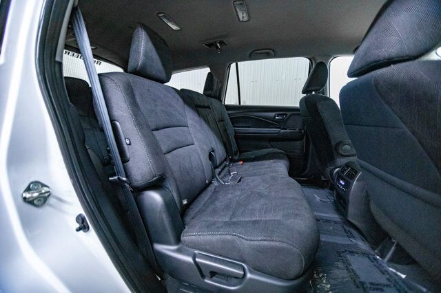 2021 Honda Pilot AWD LX BCam 3rd Row Red Deer AB