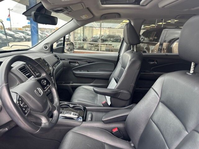 2021 Honda Pilot Touring 7-Passenger Cleveland OH