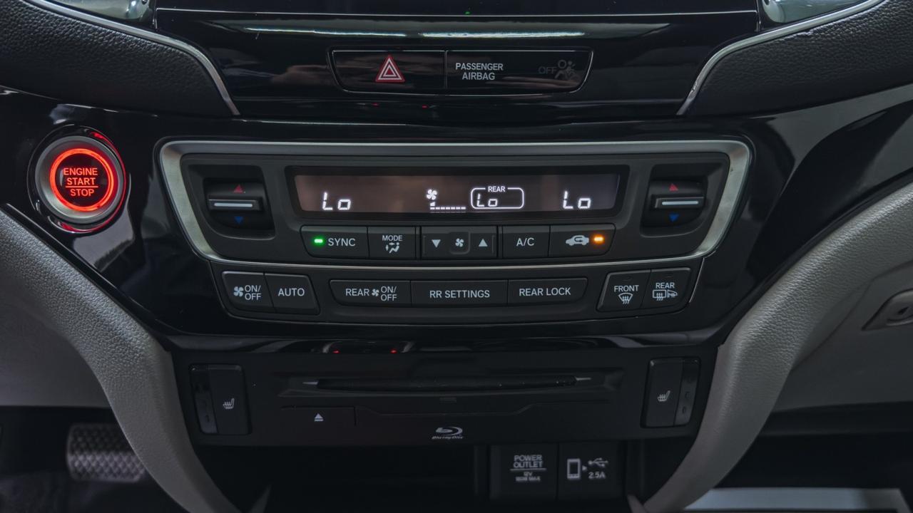 2021 Honda Pilot Touring 8-Passenger AWD Tallmadge OH