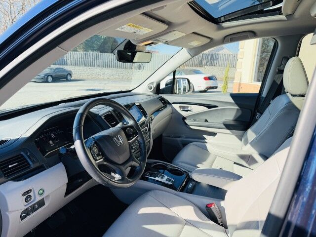 2021 Honda Pilot Touring 8-Passenger / Theater Pkg Conover NC