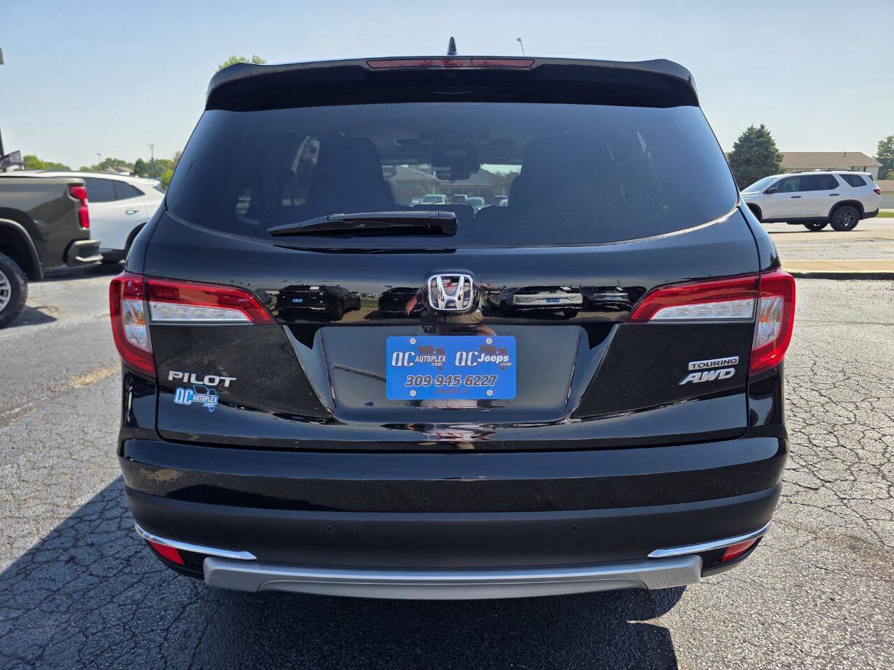 2021 Honda Pilot Touring w/Rear Captain's Chairs AWD 4dr SUV Eldridge IA