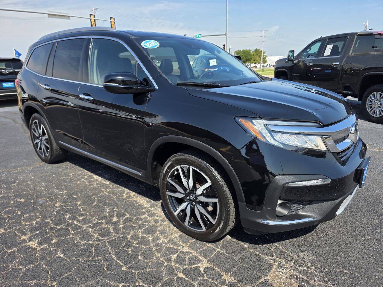 2021 Honda Pilot Touring w/Rear Captain's Chairs AWD 4dr SUV Eldridge IA
