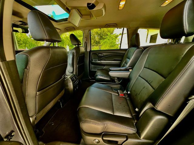 2021 Honda Pilot Touring w/Rear Captains Chairs Houston TX