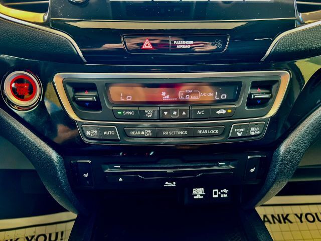 2021 Honda Pilot Touring w/Rear Captains Chairs Houston TX