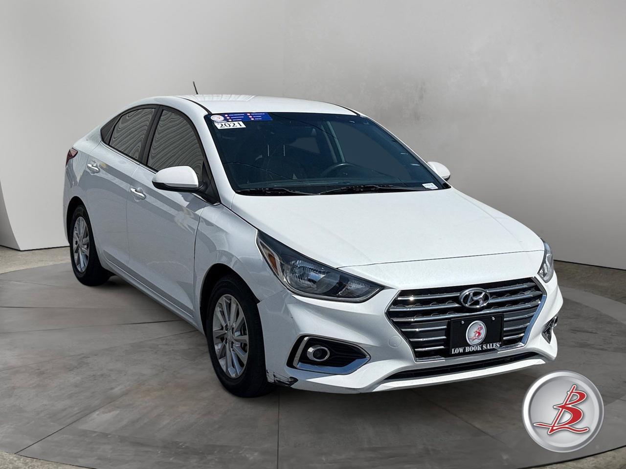 2021 Hyundai ACCENT SEL