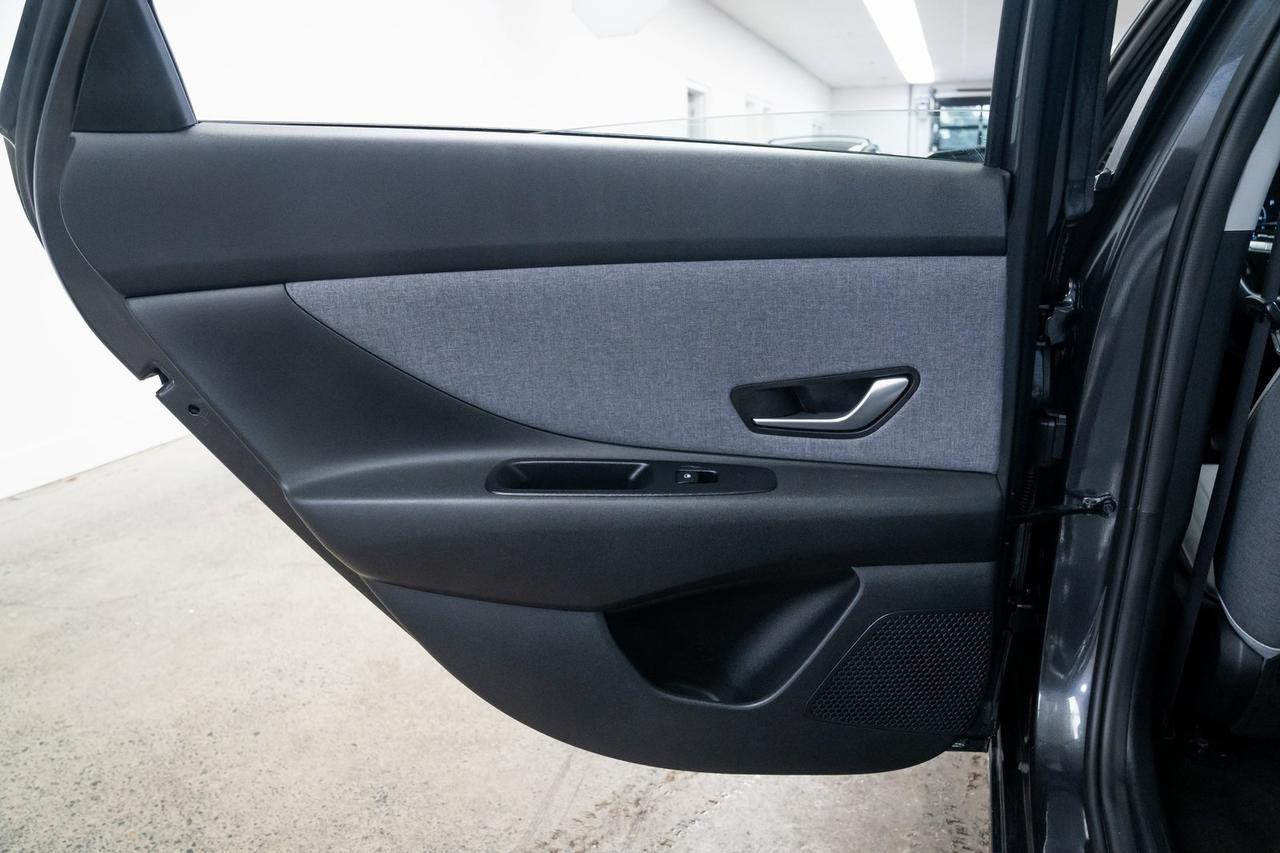 2021 Hyundai Elantra Limited Navigation Heated Leather Seats Apple Carplay Portland OR