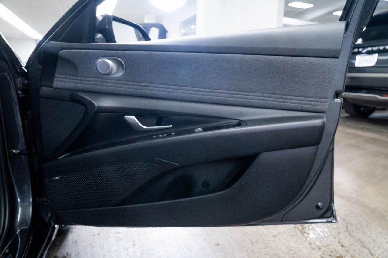 2021 Hyundai Elantra Limited Navigation Heated Leather Seats Apple Carplay Portland OR