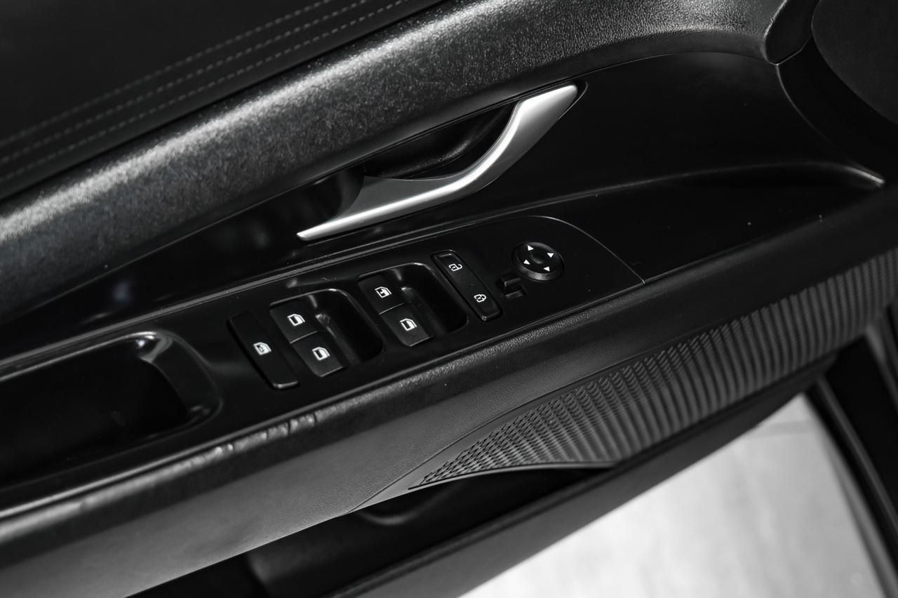 2021 Hyundai Elantra SE BLIND SPOT ASSIST LANE KEEP ASSIST FORWARD COLLISION ALERT RE Carrollton TX