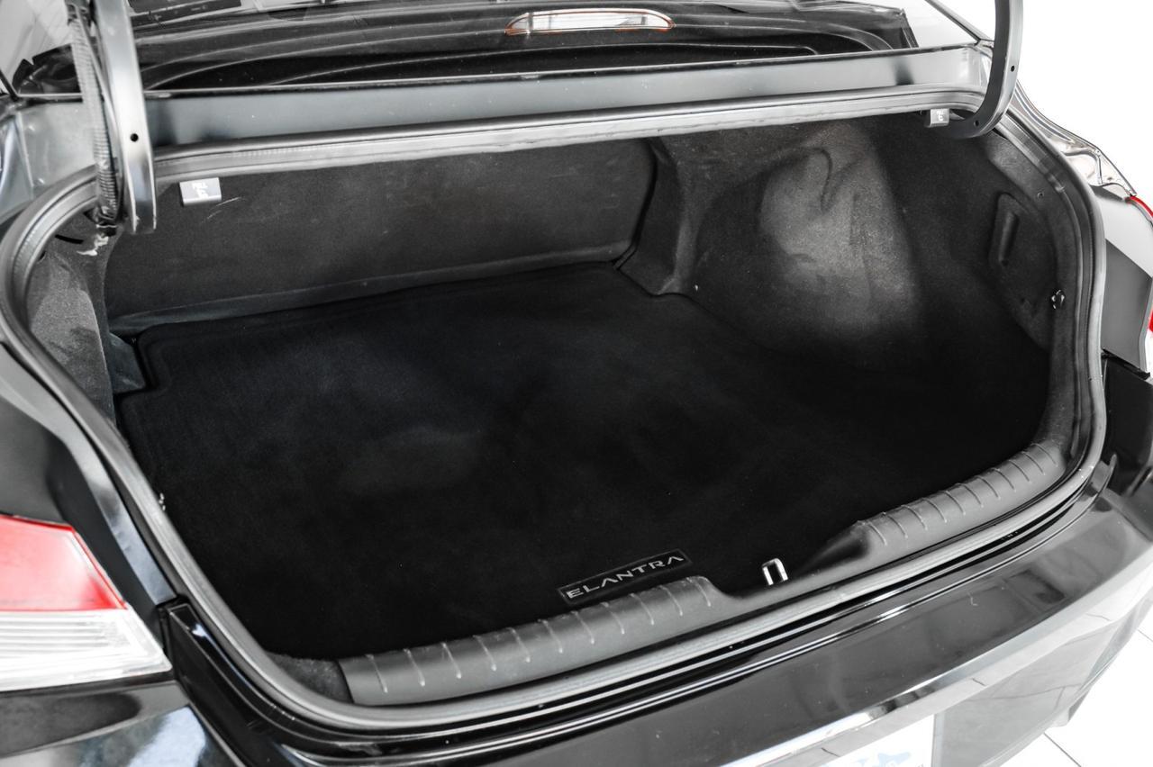 2021 Hyundai Elantra SE BLIND SPOT ASSIST LANE KEEP ASSIST FORWARD COLLISION ALERT RE Carrollton TX